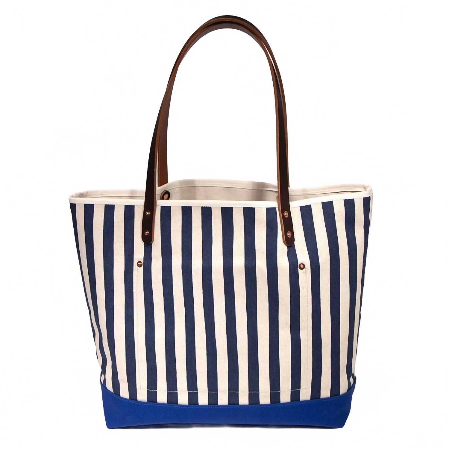 New General Knot & Co. Women's Bucket Tote Bag In Navy/Regatta Blue